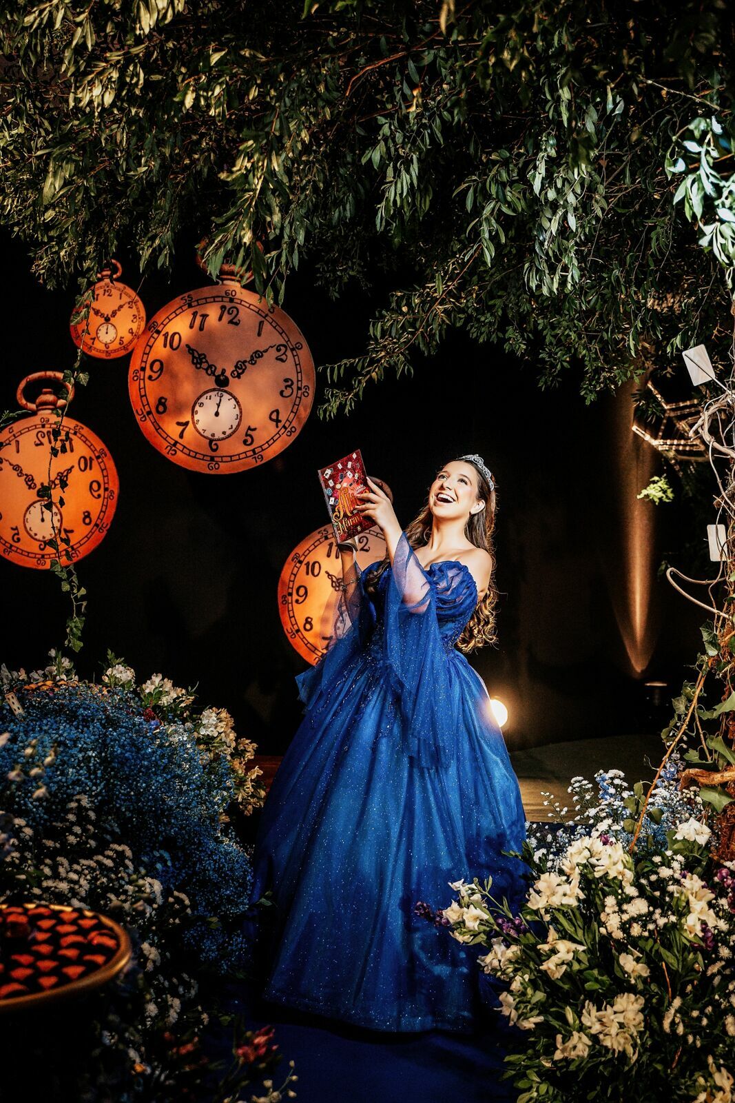 Foto Bibiana no país das maravilhas - 15 Anos - Imagem 18