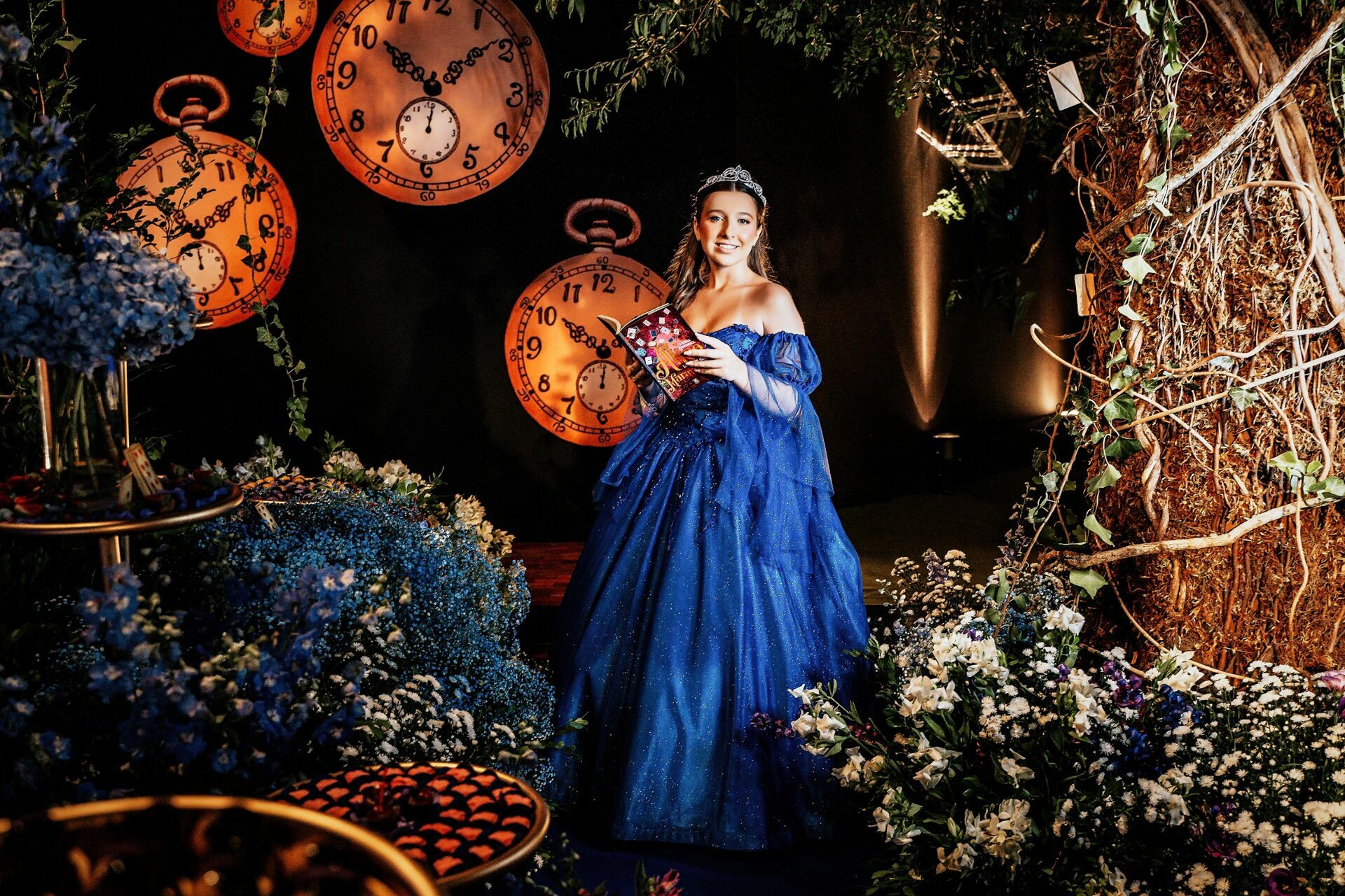 Foto Bibiana no país das maravilhas - 15 Anos - Imagem 17