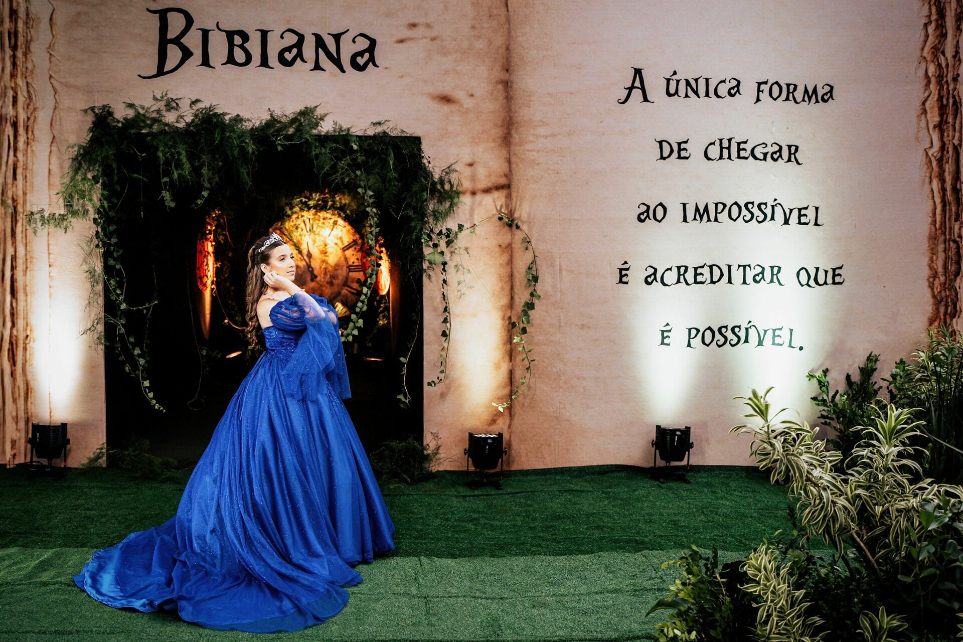 Foto Bibiana no país das maravilhas - 15 Anos - Imagem 11